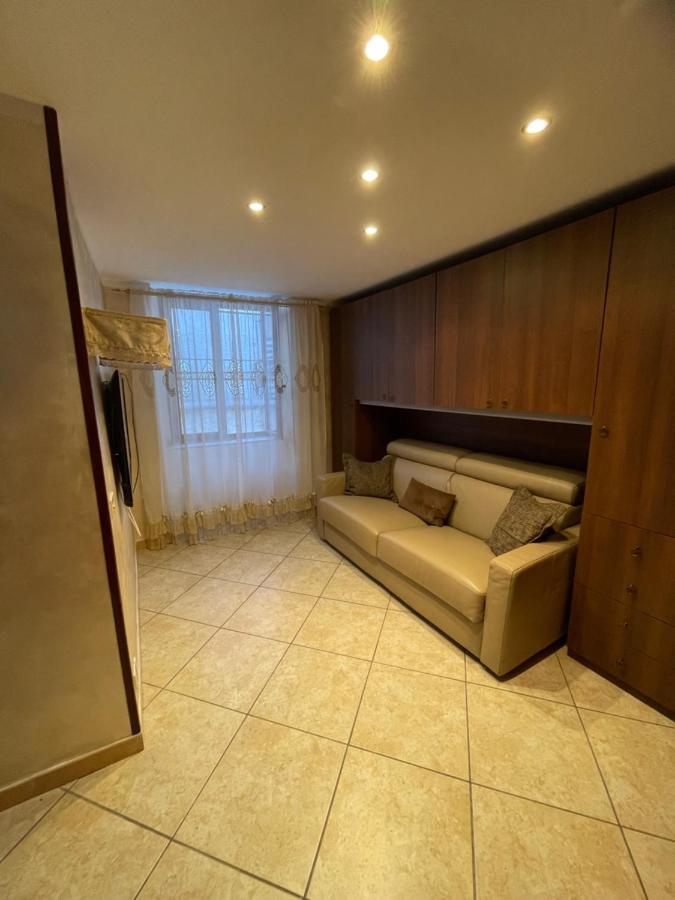 Casa Di Nonna Bertina Apartment Naples Luaran gambar